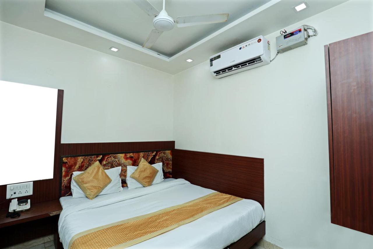 Hotel Toto International Dx New Delhi Luaran gambar