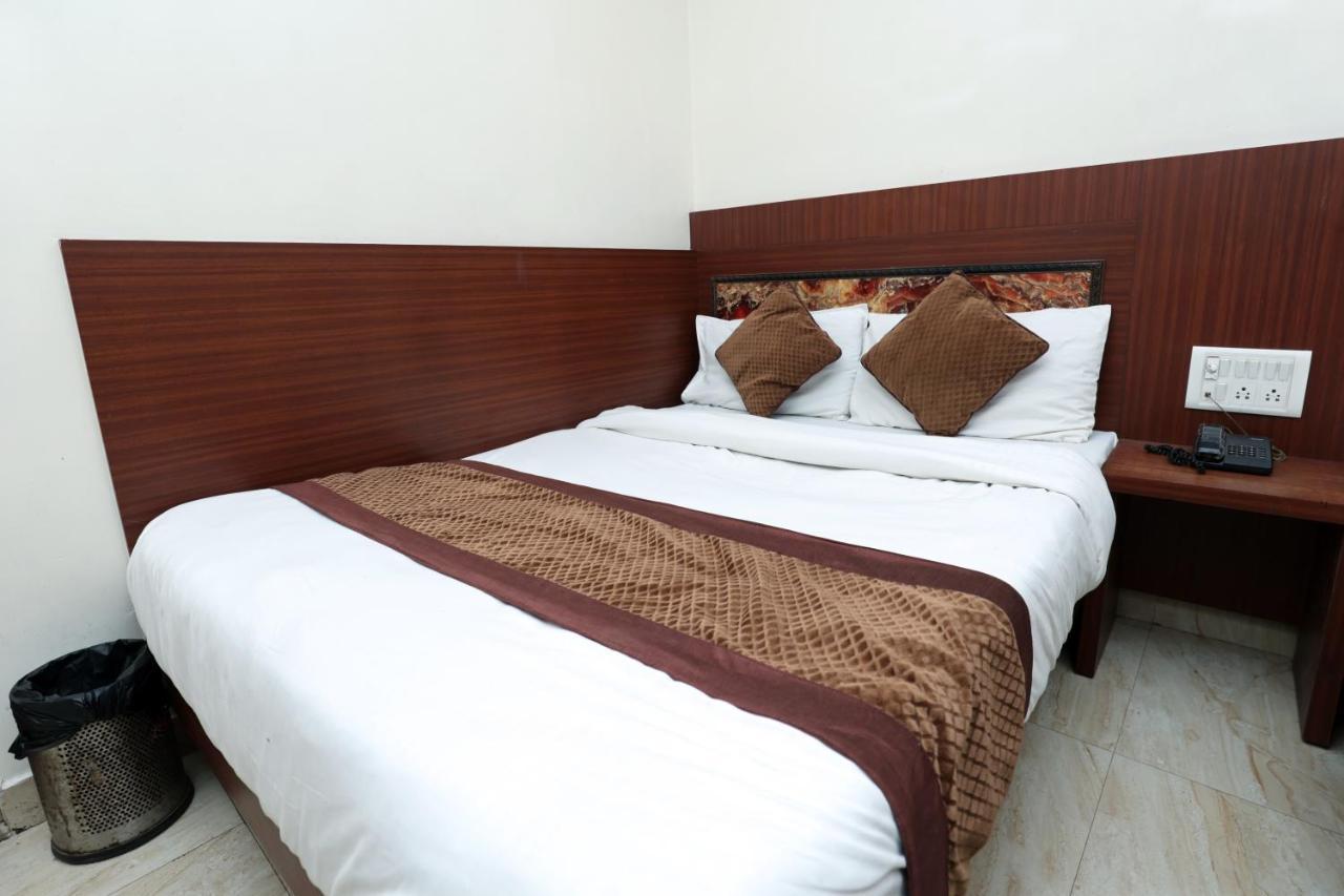 Hotel Toto International Dx New Delhi Luaran gambar